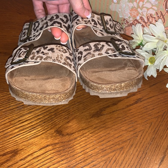 🐆Leopard footbed SANDALS Faux Birkenstock style Size 8.5 in Taupe & Brown - Picture 6 of 12